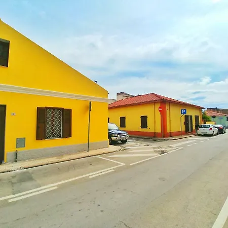 La Casetta Gialla Ferienhaus Olbia